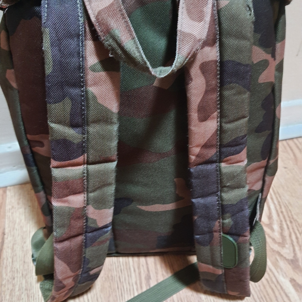 Herschel Backpack - Picture 2 of 6